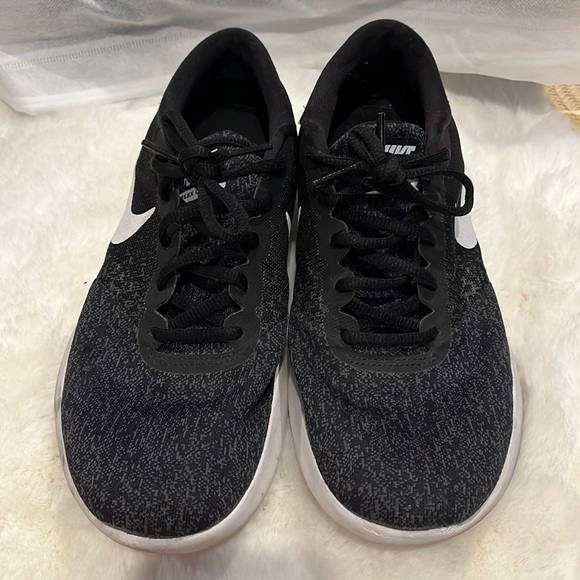 Nike Free RN Sneakers, lightly worn - Picture 2 of 5